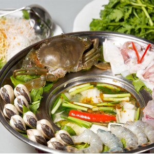 Lẩu hải sản Việt Nam